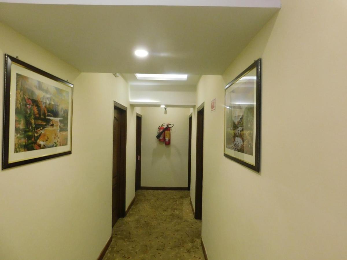 Hotel Diplomat Ісламабад Екстер'єр фото